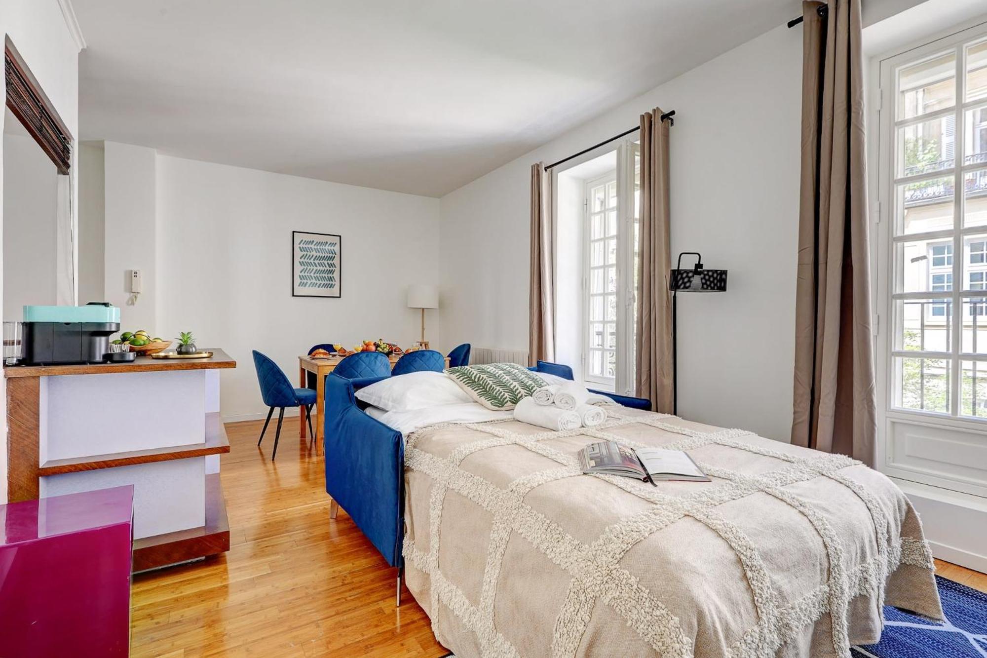 Champs-Elysees - 2Br With Balcony - Cityapartmentstay Париж Екстериор снимка