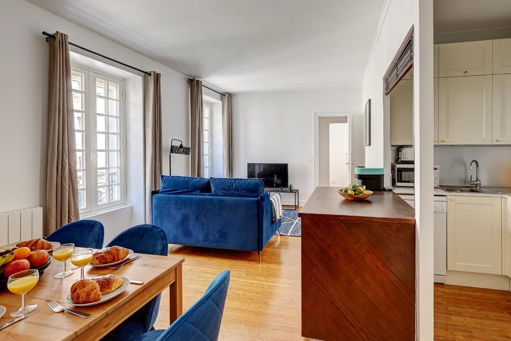 Champs-Elysees - 2Br With Balcony - Cityapartmentstay Париж Екстериор снимка